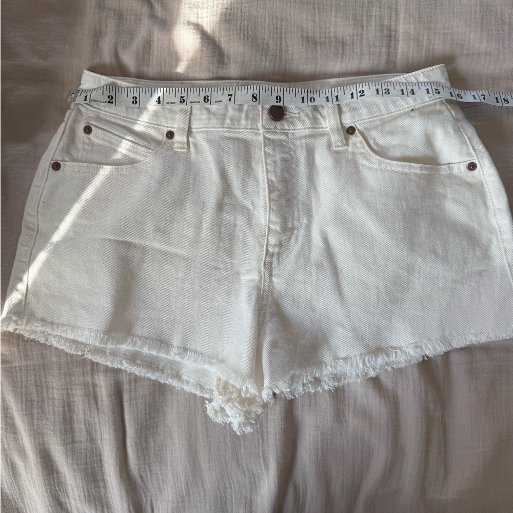 Volcom Women's Cream Jean Shorts
